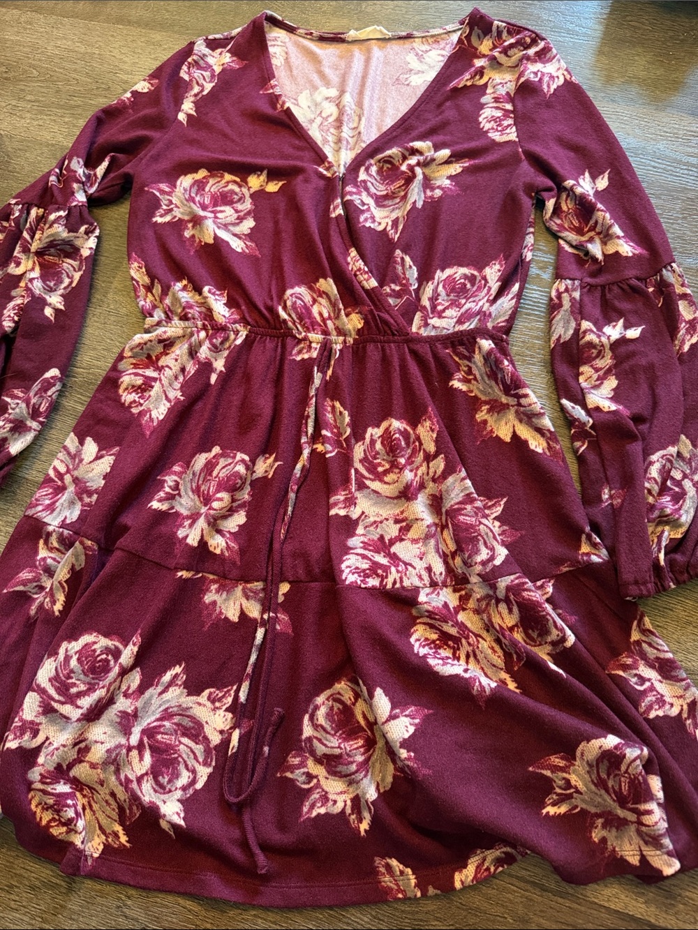 Altar’d State boho maroon floral long sleeve casual dress. Size large